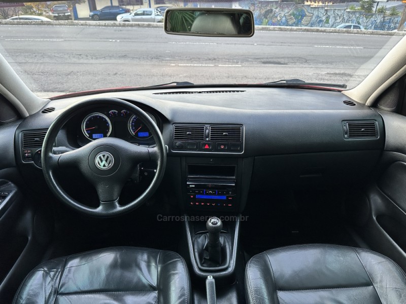 GOLF 1.6 MI GENERATION 8V GASOLINA 4P MANUAL - 2005 - CAXIAS DO SUL