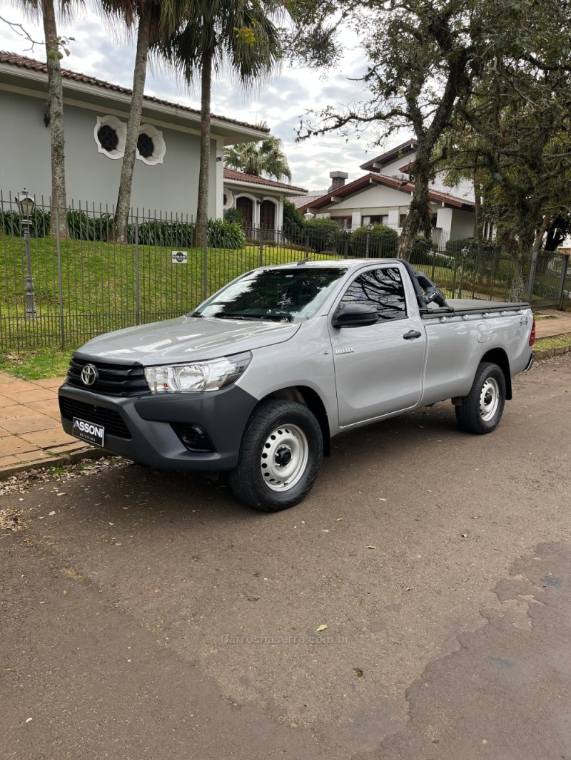 hilux 2.8 4x4 cs 16v turbo diesel 2p manual 2024 erechim