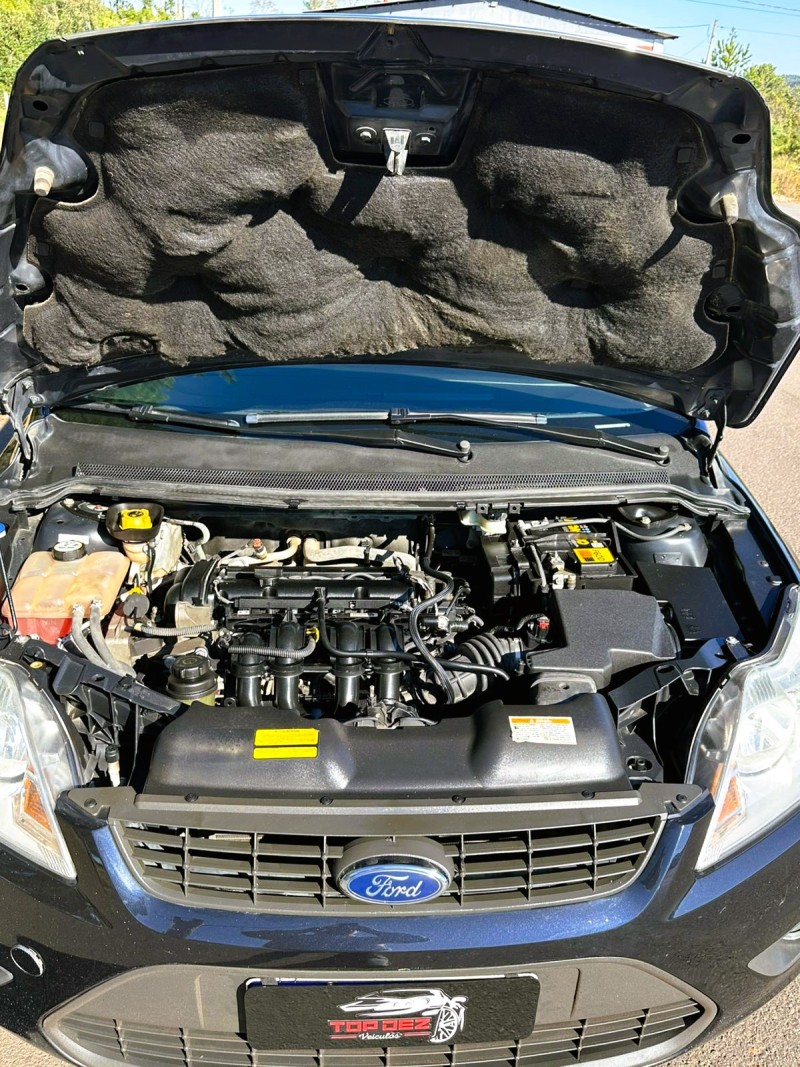 FOCUS 1.6 GLX 8V FLEX 4P MANUAL - 2013 - SãO SEBASTIãO DO CAí