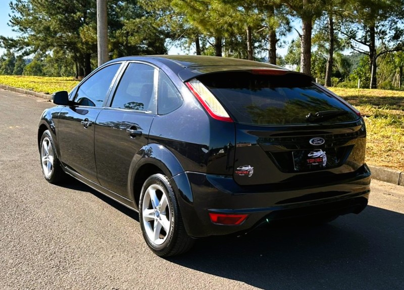 FOCUS 1.6 GLX 8V FLEX 4P MANUAL - 2013 - SãO SEBASTIãO DO CAí
