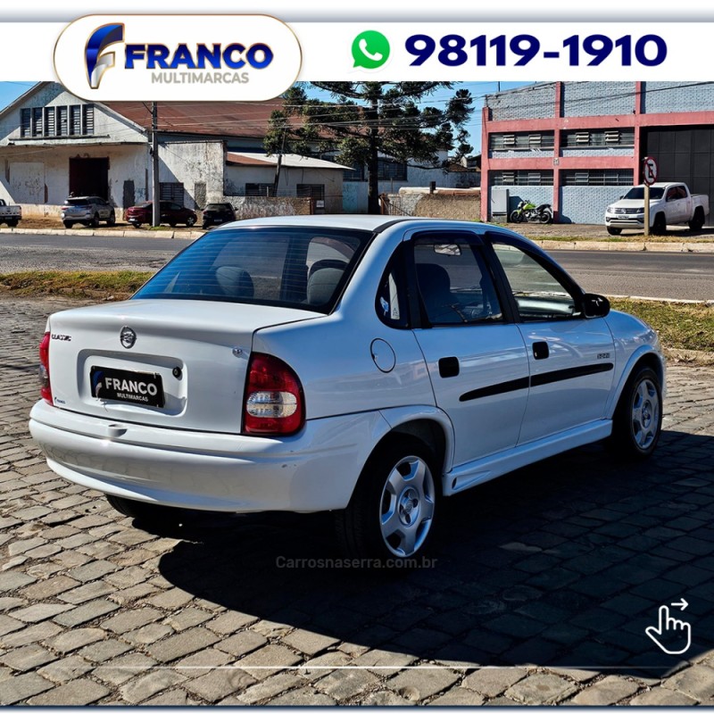 CLASSIC 1.6 MPFI SPIRIT 8V GASOLINA 4P MANUAL - 2005 - VACARIA