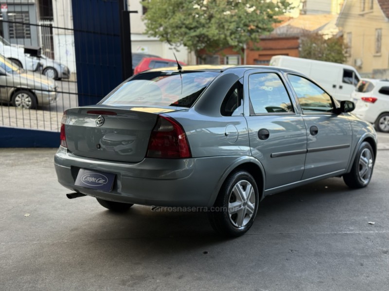 CORSA 1.0 MPFI SEDAN 8V GASOLINA 4P MANUAL - 2003 - CAXIAS DO SUL