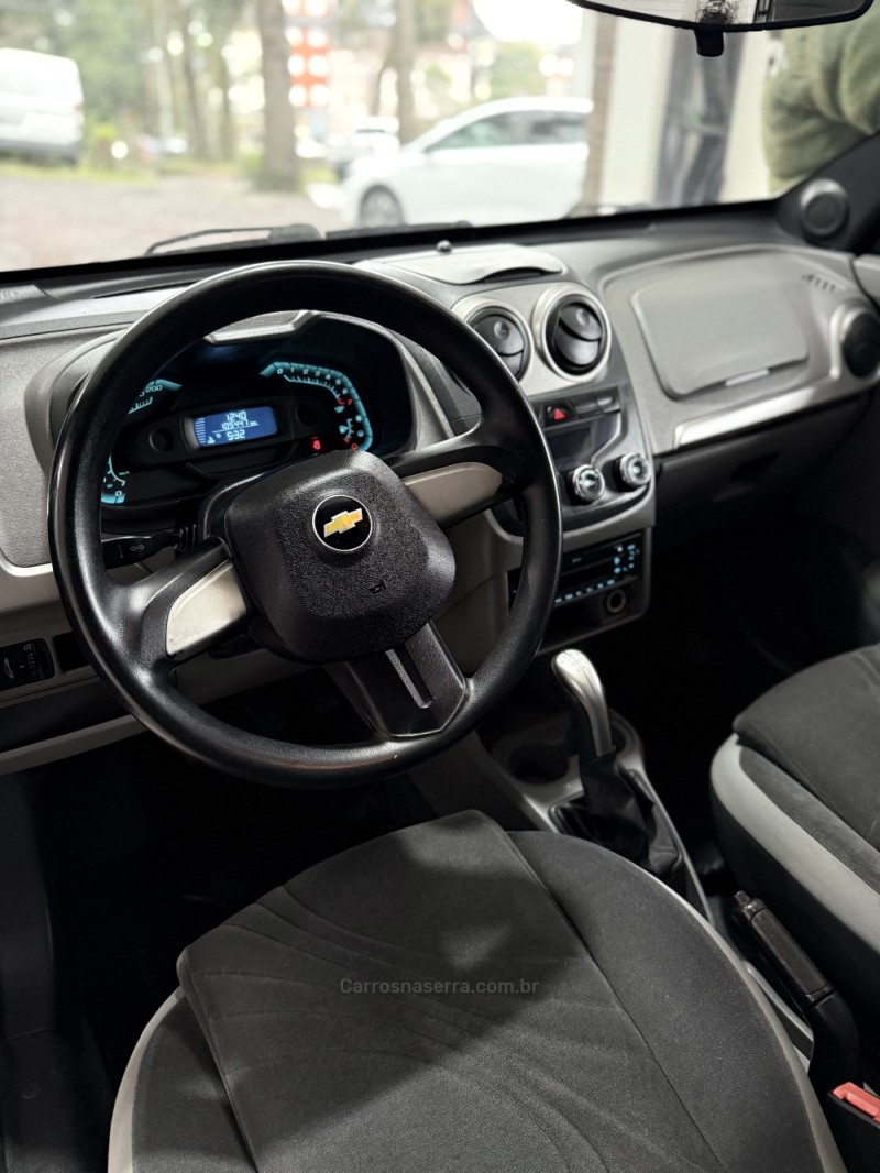 AGILE 1.4 MPFI LTZ 8V FLEX 4P MANUAL - 2011 - CANELA