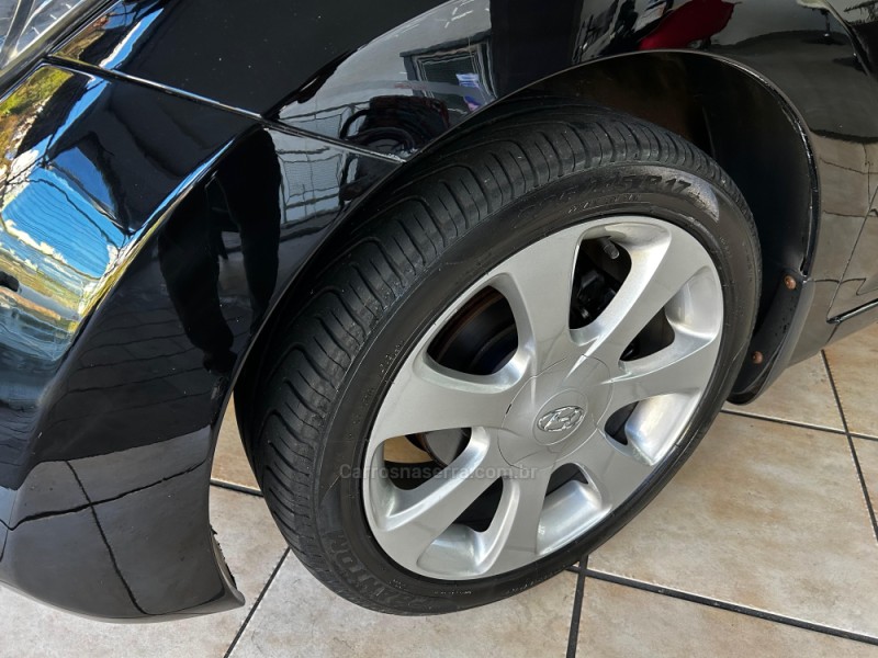 ELANTRA 1.8 GLS 16V GASOLINA 4P AUTOMÁTICO - 2013 - CAXIAS DO SUL