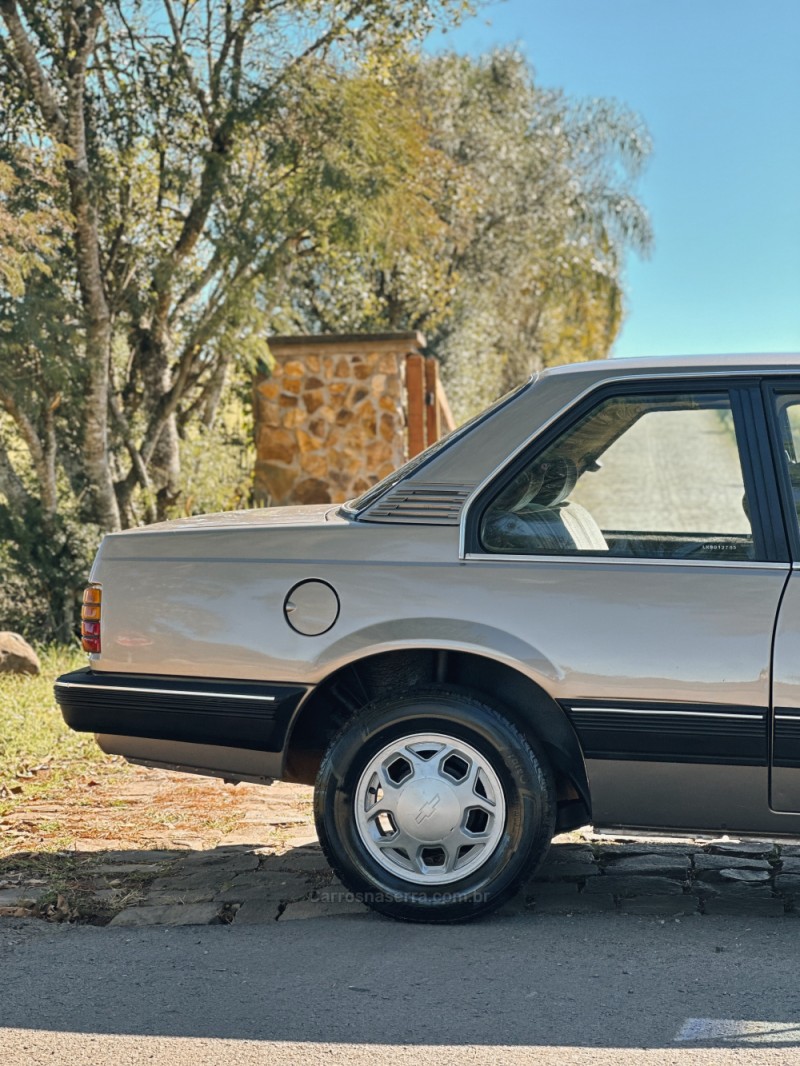 MONZA 1.8 SL/E 8V GASOLINA 2P MANUAL - 1990 - CAXIAS DO SUL