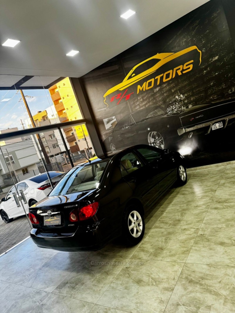 COROLLA 1.6 XLI 16V GASOLINA 4P AUTOMÁTICO - 2004 - CAXIAS DO SUL