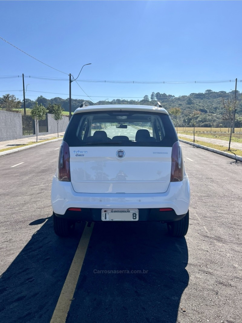 IDEA 1.4 MPI ATTRACTIVE 8V FLEX 4P MANUAL - 2012 - CARLOS BARBOSA