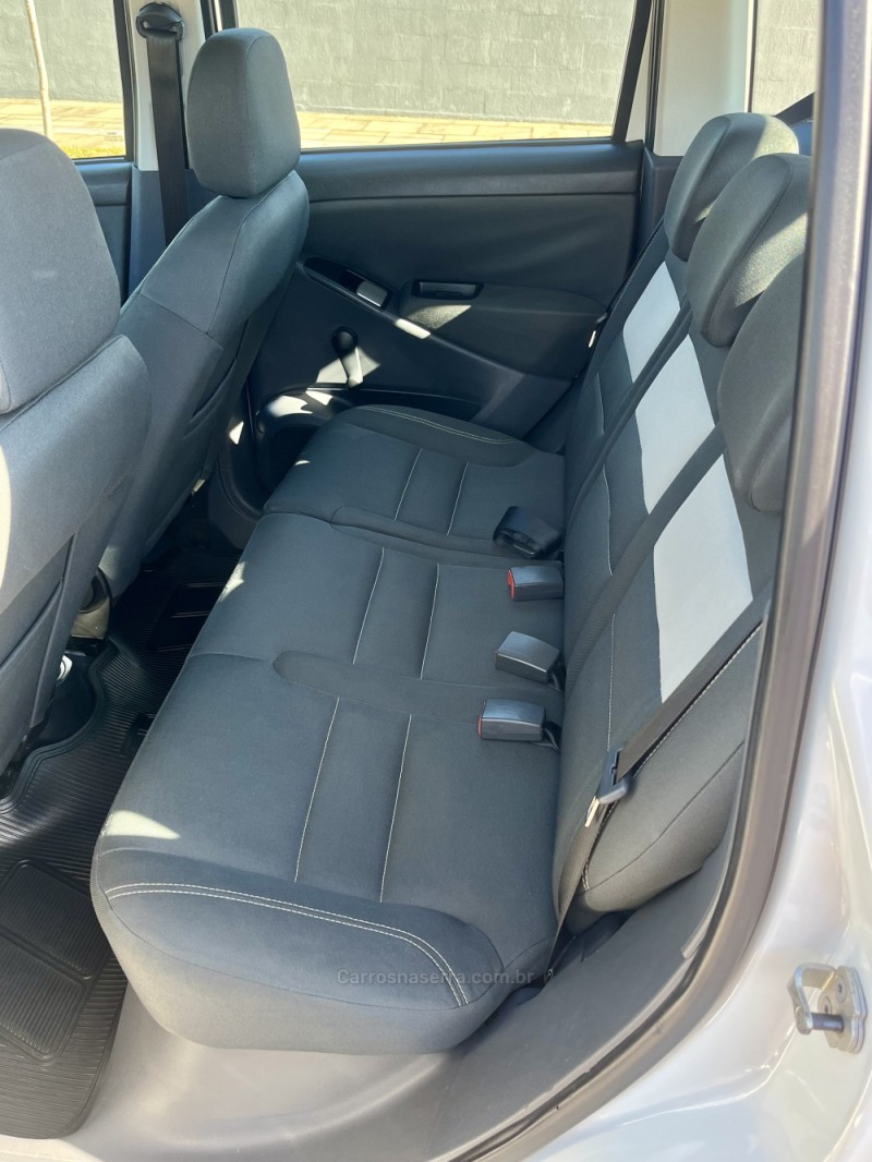 IDEA 1.4 MPI ATTRACTIVE 8V FLEX 4P MANUAL - 2012 - CARLOS BARBOSA