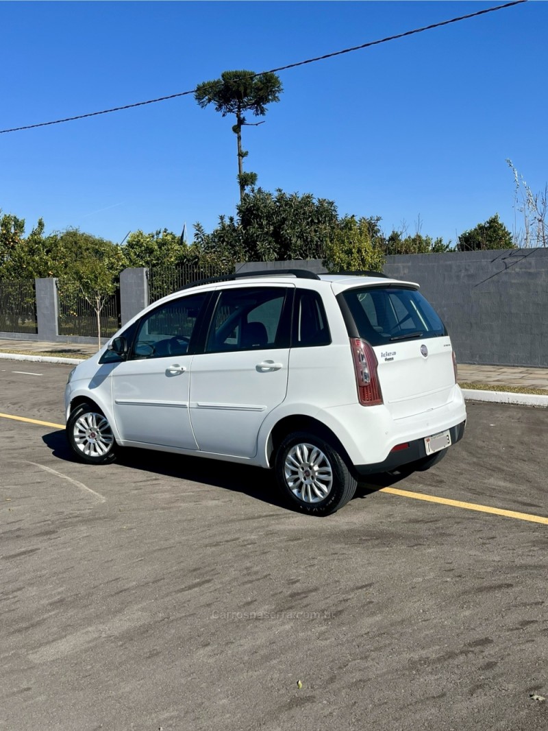 IDEA 1.4 MPI ATTRACTIVE 8V FLEX 4P MANUAL - 2012 - CARLOS BARBOSA