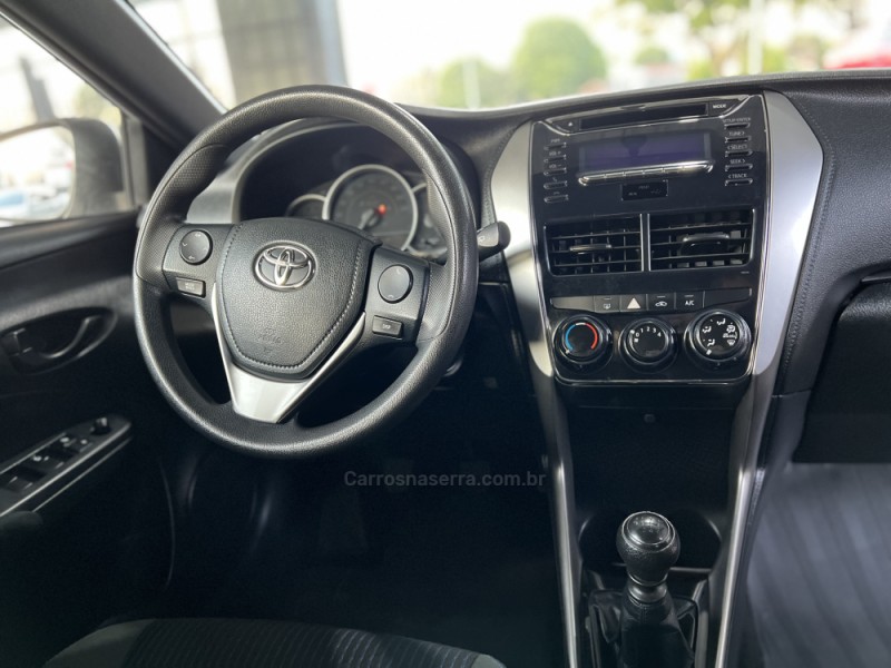 YARIS 1.3 XL LIVE 16V FLEX 4P MANUAL - 2020 - BOM PRINCíPIO