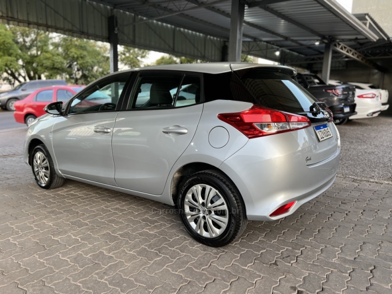YARIS 1.3 XL LIVE 16V FLEX 4P MANUAL - 2020 - BOM PRINCíPIO
