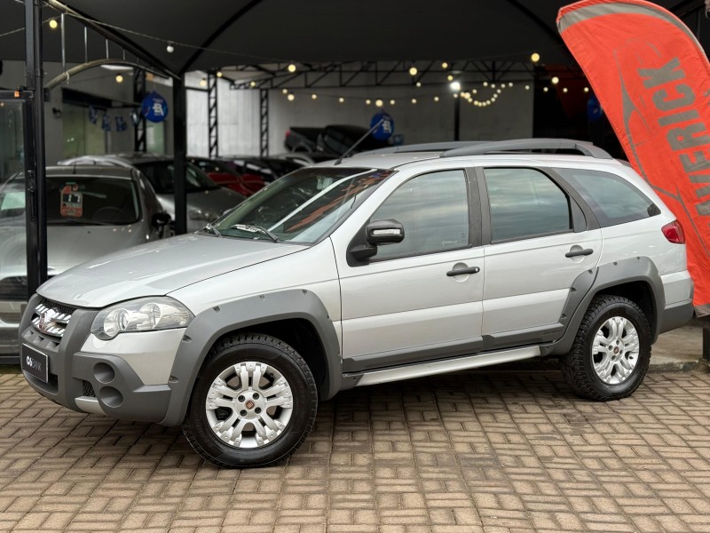 PALIO 1.8 MPI ADVENTURE LOCKER WEEKEND 8V FLEX 4P MANUAL - 2009 - LAGOA VERMELHA