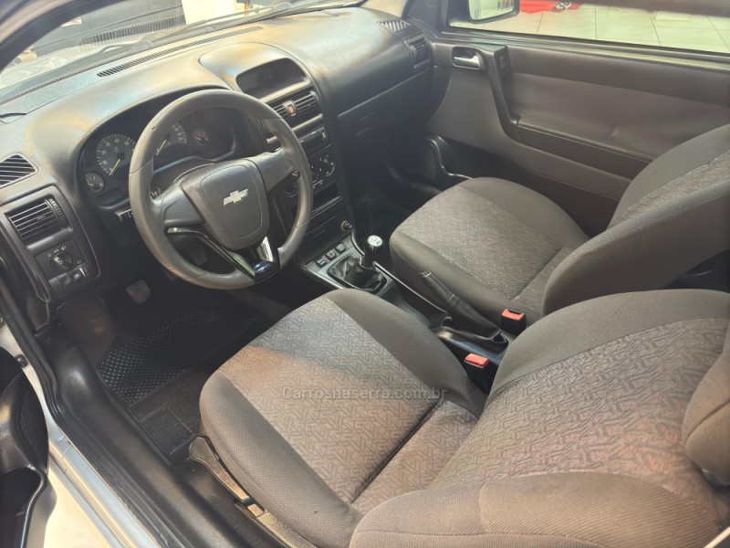 ASTRA 2.0 MPFI ADVANTAGE 8V FLEX 2P MANUAL - 2005 - BOM RETIRO DO SUL