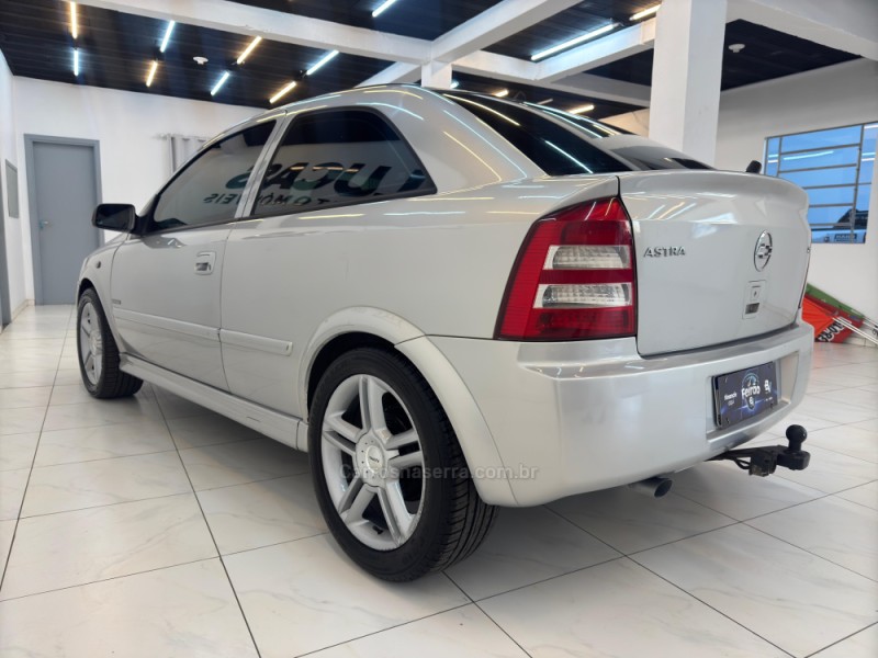 ASTRA 2.0 MPFI ADVANTAGE 8V FLEX 2P MANUAL - 2005 - BOM RETIRO DO SUL