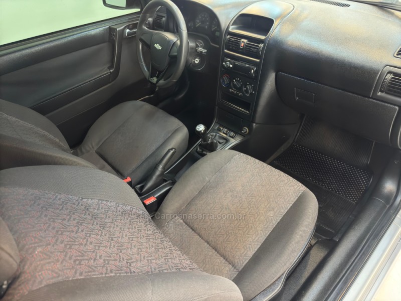 ASTRA 2.0 MPFI ADVANTAGE 8V FLEX 2P MANUAL - 2005 - BOM RETIRO DO SUL