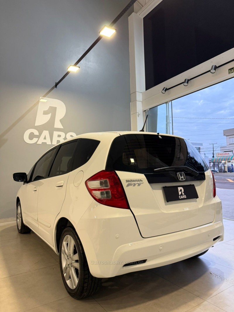 FIT 1.5 EX 16V FLEX 4P AUTOMÁTICO - 2013 - LAJEADO