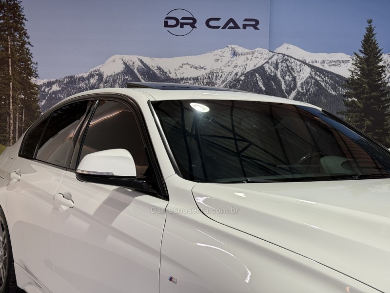 320I 2.0 M SPORT 16V TURBO ACTIVEFLEX 4P AUTOMÁTICO - 2017 - GARIBALDI