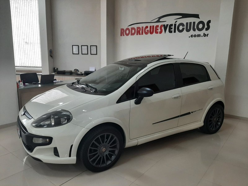 PUNTO 1.8 BLACKMOTION 16V FLEX 4P MANUAL - 2015 - CAXIAS DO SUL