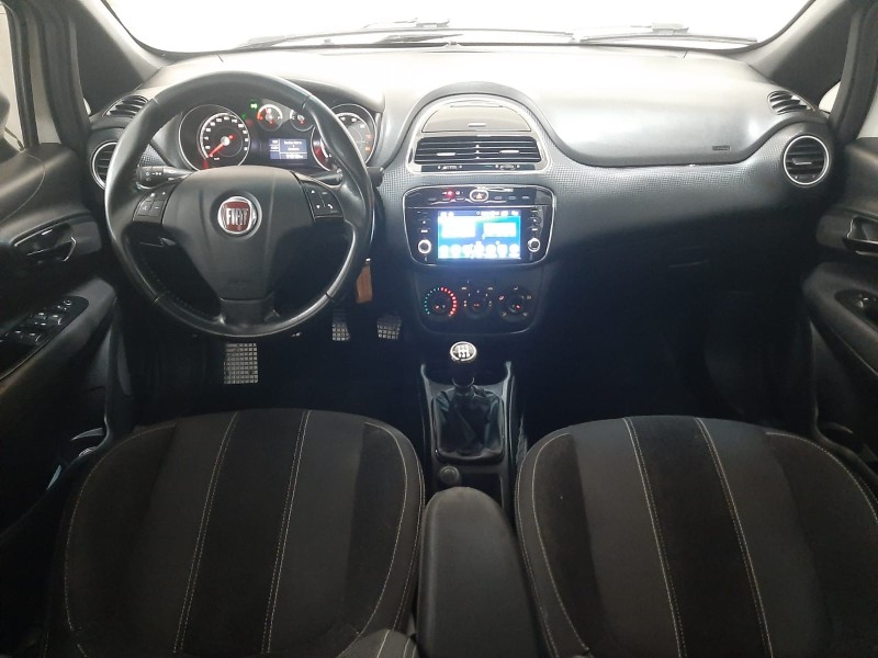 PUNTO 1.8 BLACKMOTION 16V FLEX 4P MANUAL - 2015 - CAXIAS DO SUL