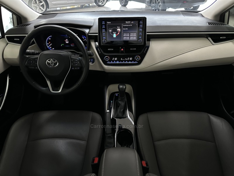 COROLLA 1.8 ALTIS PREMIUM 16V HÍBRIDO 4P AUTOMÁTICO - 2021 - CHARQUEADAS