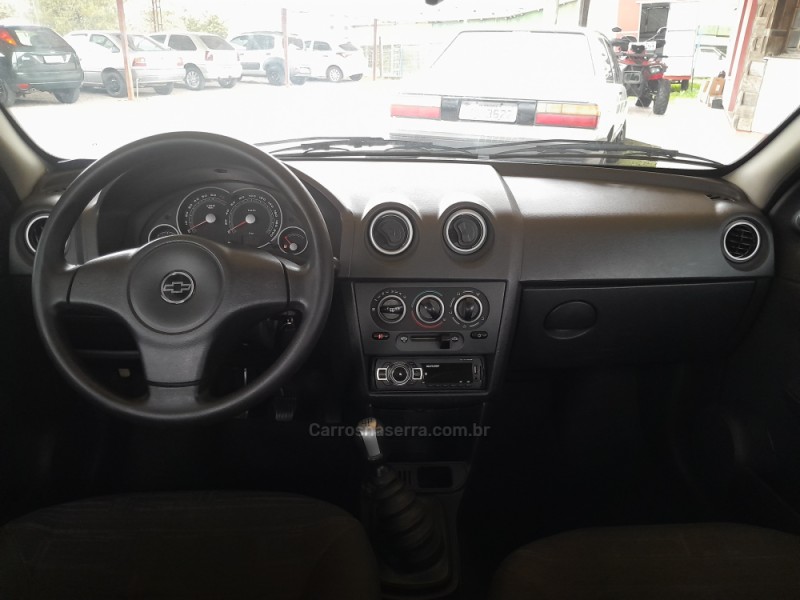 PRISMA 1.4 MPFI MAXX 8V FLEX 4P MANUAL - 2010 - VERANóPOLIS