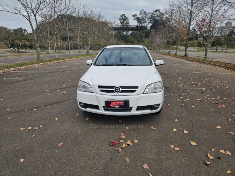 ASTRA 2.0 MPFI ELEGANCE 8V FLEX 4P MANUAL - 2005 - BENTO GONçALVES