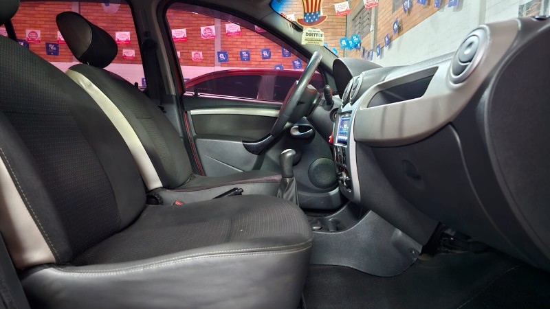 SANDERO 1.0 EXPRESSION 16V FLEX 4P MANUAL - 2011 - CAXIAS DO SUL