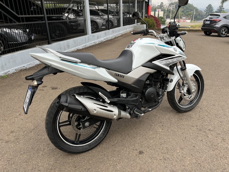 FAZER 250IE LIMITED ED - 2016 - BOM PRINCíPIO