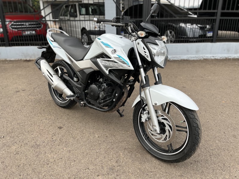 FAZER 250IE LIMITED ED - 2016 - BOM PRINCíPIO