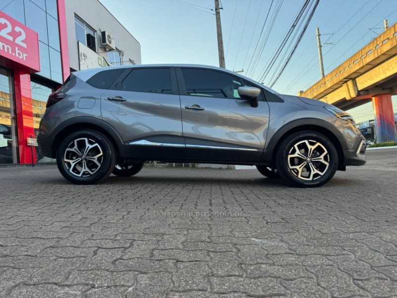 CAPTUR 1.3 ICONIC 16V TURBO FLEX 4P AUTOMÁTICO - 2022 - NOVO HAMBURGO