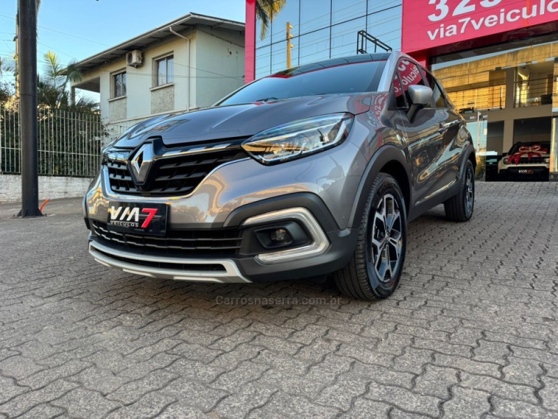 CAPTUR 1.3 ICONIC 16V TURBO FLEX 4P AUTOMÁTICO - 2022 - NOVO HAMBURGO