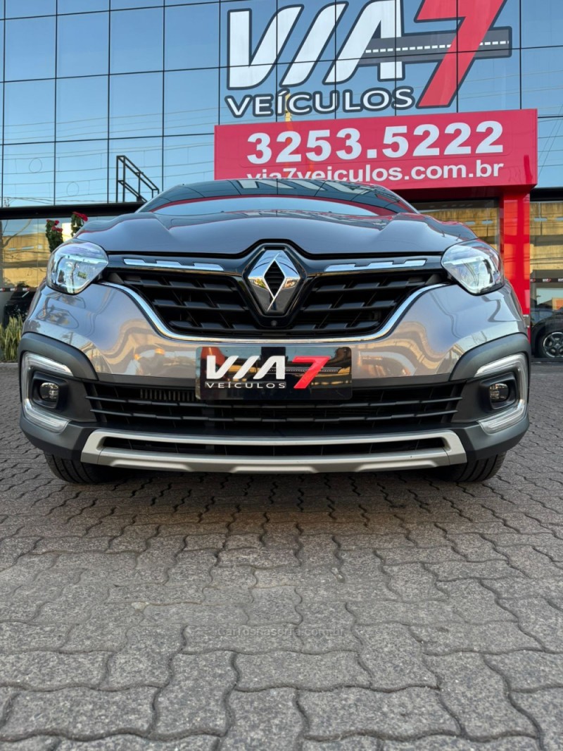 CAPTUR 1.3 ICONIC 16V TURBO FLEX 4P AUTOMÁTICO - 2022 - NOVO HAMBURGO