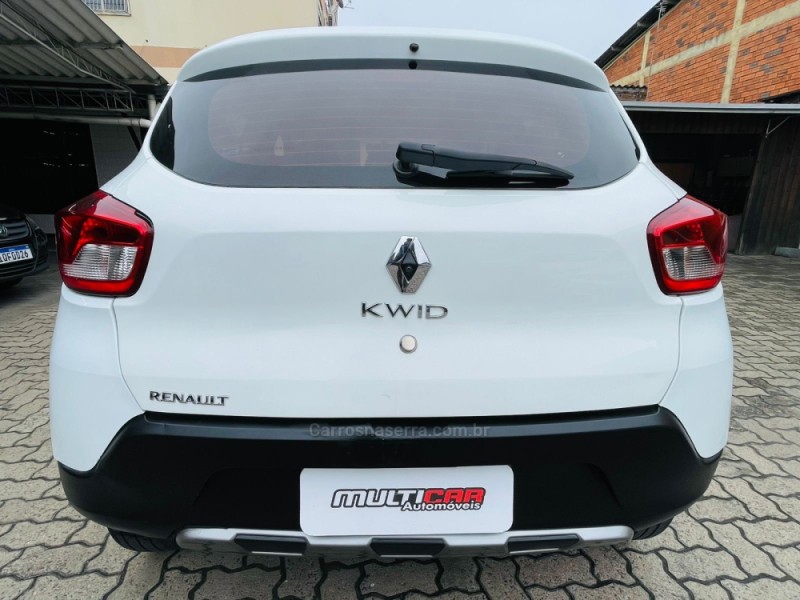 KWID 1.0 12V OUTSIDER FLEX 4P MANUAL - 2020 - CAMPO BOM