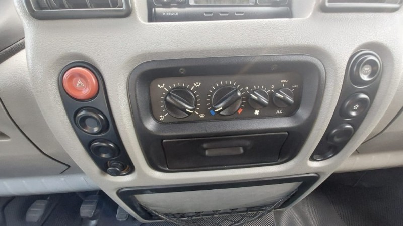 MASTER 2.5 DCI MINIBUS L2H2 16 LUGARES 16V DIESEL 3P MANUAL - 2009 - FARROUPILHA