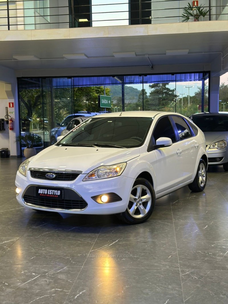 FOCUS 2.0 GLX 16V FLEX 4P MANUAL