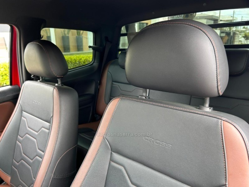 SAVEIRO 1.6 CROSS CD 16V FLEX 2P MANUAL - 2023 - VENâNCIO AIRES