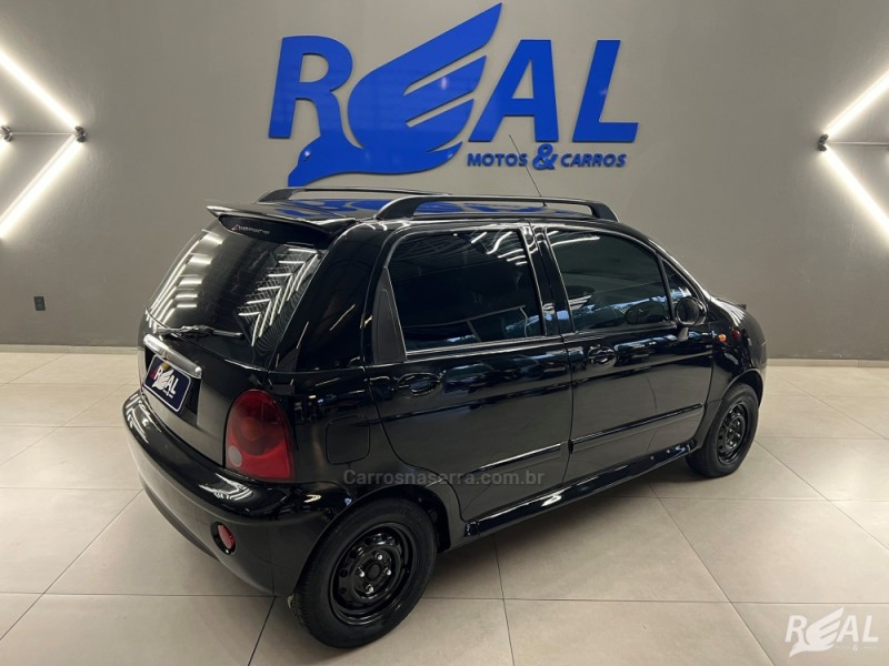 QQ 1.1 MPFI 16V GASOLINA 4P MANUAL - 2012 - SAPIRANGA