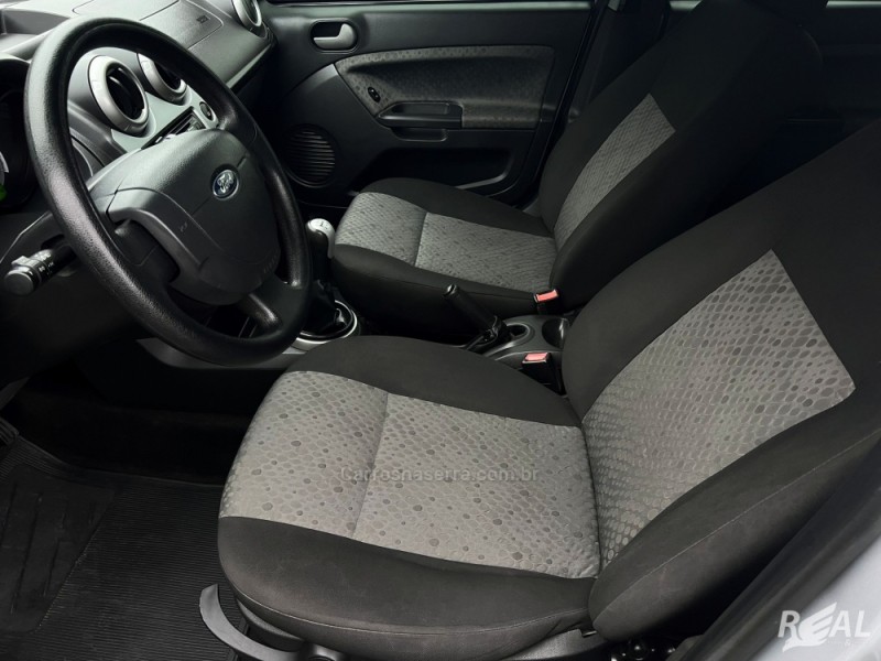 FIESTA 1.6 MPI HATCH 8V FLEX 4P MANUAL - 2014 - SAPIRANGA