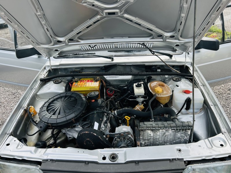 VOYAGE 1.8 CL 8V GASOLINA 2P MANUAL - 1993 - CAXIAS DO SUL