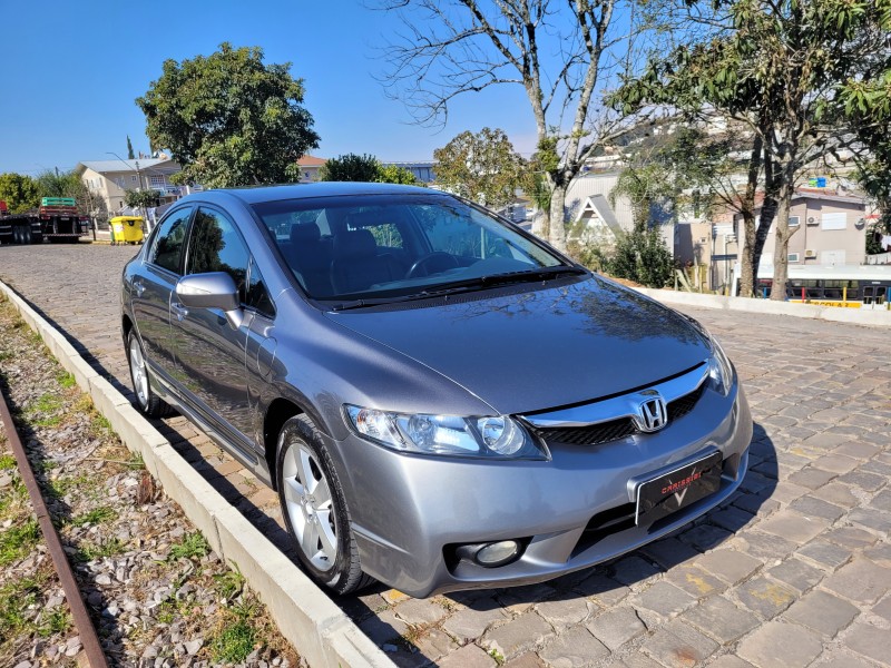 CIVIC 1.8 LXL 16V FLEX 4P MANUAL - 2011 - CARLOS BARBOSA