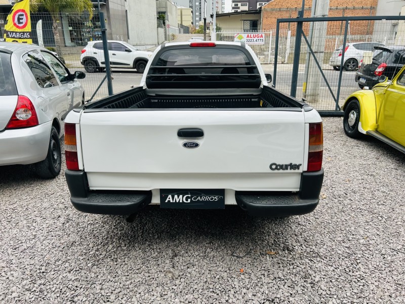 COURIER 1.6 MPI XL 8V FLEX 2P MANUAL - 2012 - CAXIAS DO SUL