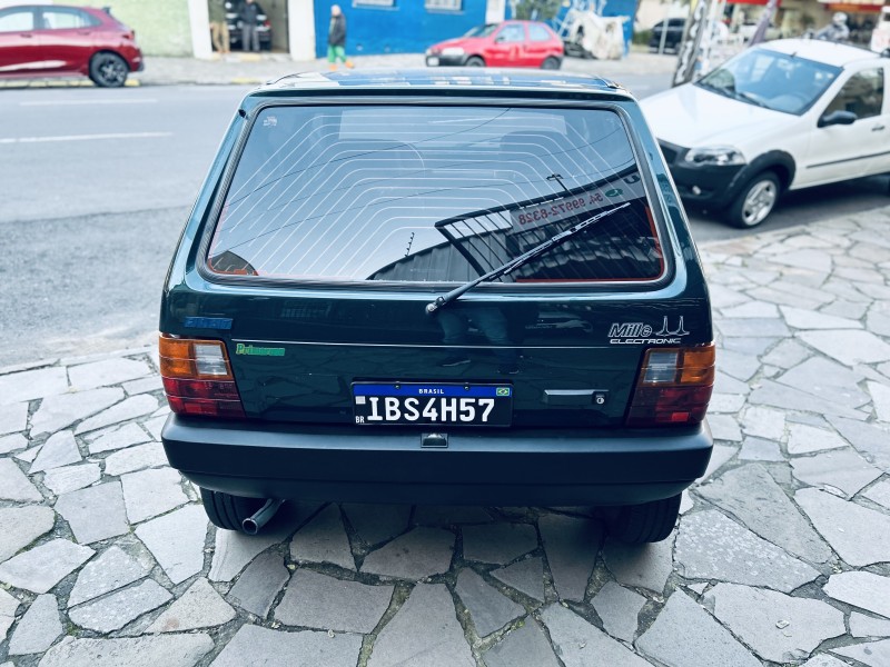UNO 1.0 MILLE ELETRONIC 8V GASOLINA 4P MANUAL - 1994 - CAXIAS DO SUL