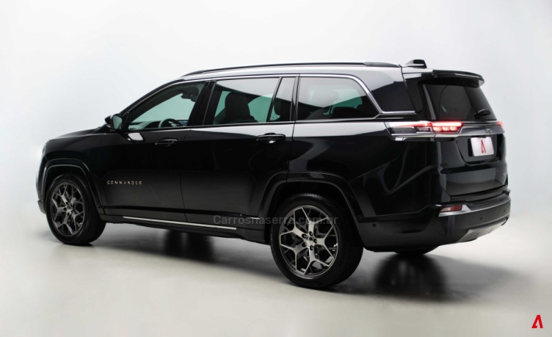 COMMANDER 1.3 OVERLAND T270 16V 4X2 TURBO FLEX 4P AUTOMÁTICO - 2023 - GARIBALDI