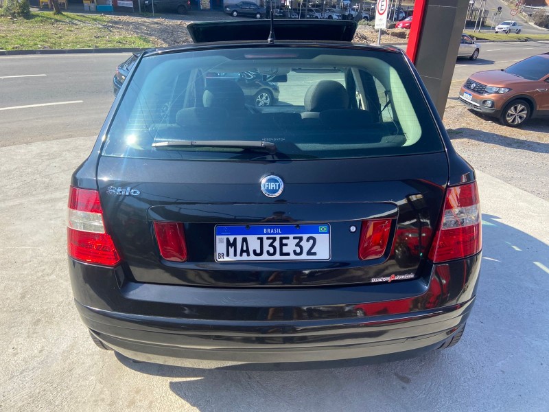 STILO 1.8 MPI 16V GASOLINA 4P MANUAL - 2006 - CAXIAS DO SUL