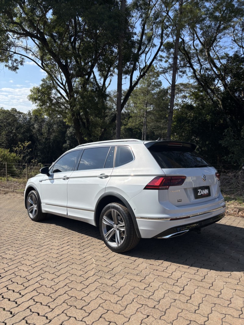TIGUAN 2.0 ALLSPACE R-LINE 350 TSI 4X4 GASOLINA 4P - 2019 - SANANDUVA