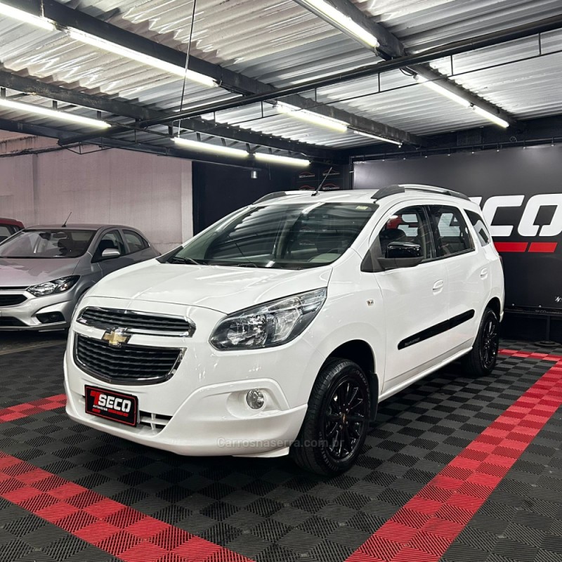 SPIN 1.8 LT 8V FLEX 4P MANUAL - 2014 - PASSO FUNDO
