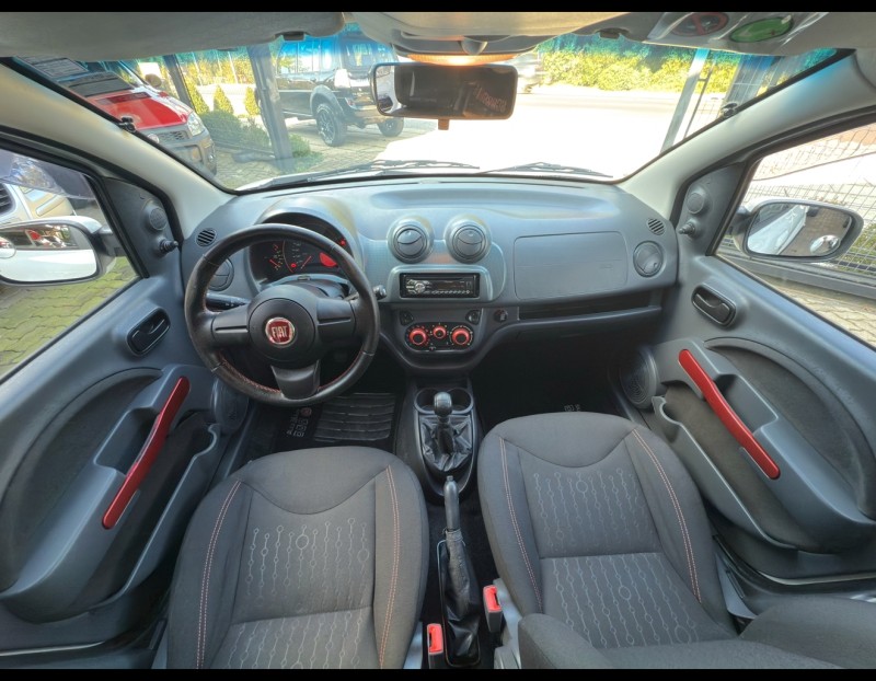UNO 1.4 SPORTING 8V FLEX 4P MANUAL - 2013 - NOVA PETRóPOLIS