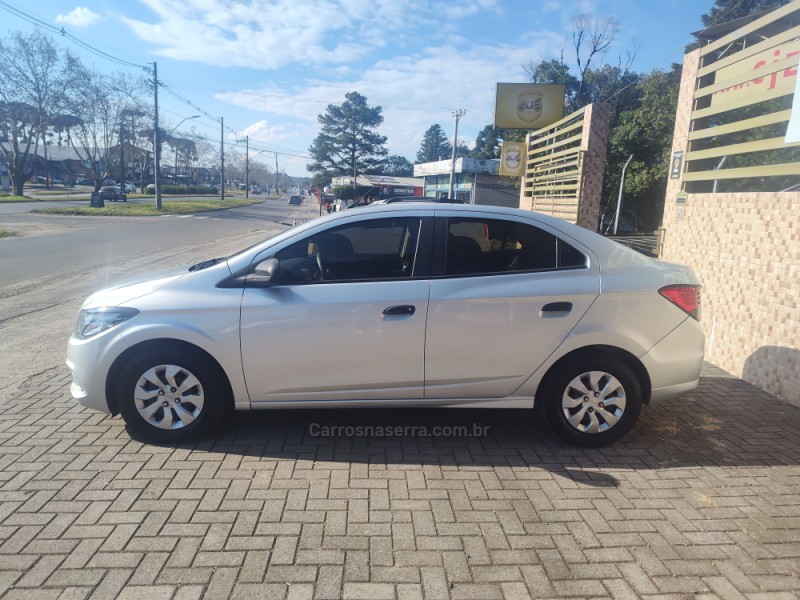 PRISMA 1.0 MPFI JOY 8V FLEX 4P MANUAL - 2019 - CANELA