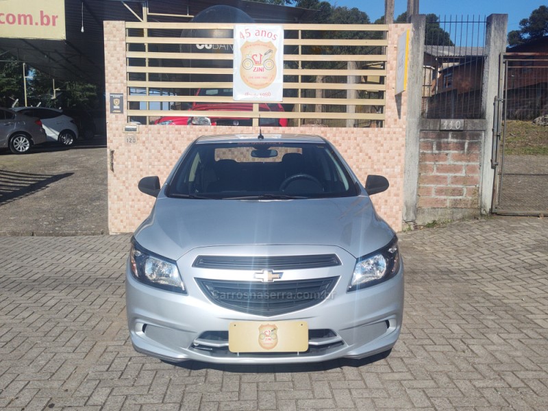 PRISMA 1.0 MPFI JOY 8V FLEX 4P MANUAL - 2019 - CANELA