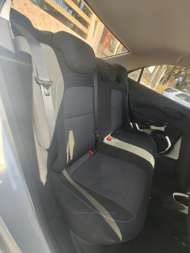PRISMA 1.0 MPFI JOY 8V FLEX 4P MANUAL - 2019 - CANELA